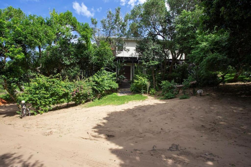 Villa Campismo Ninho 40 Ponta Malongane Exterior foto